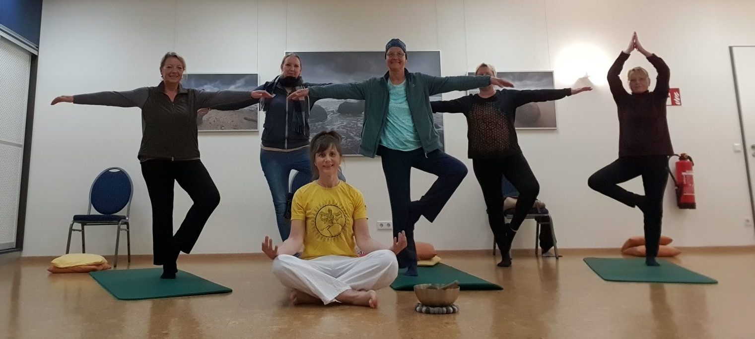 Yoga Relax  (Kurs 2) @ Hahnerberger Apotheke - Gesundheitshelden | Wuppertal | Nordrhein-Westfalen | Deutschland